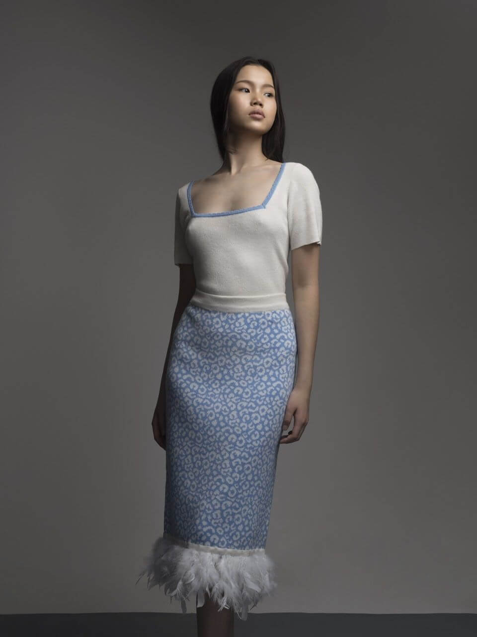 Leopard pattern wool blend skirt for women - front view | Avant Cashmere