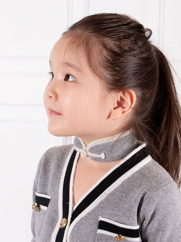 Girls traditional sweater - Image 3