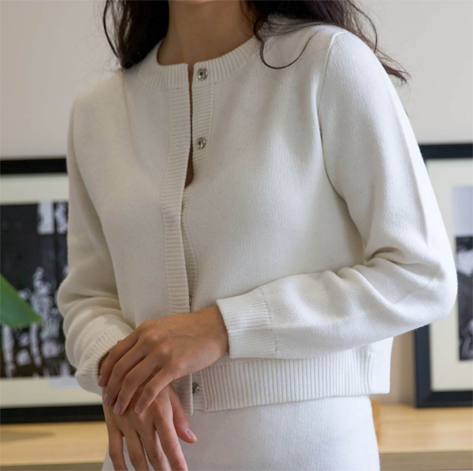 Jacquard wool blend cardigan for women - back view | Avant Cashmere