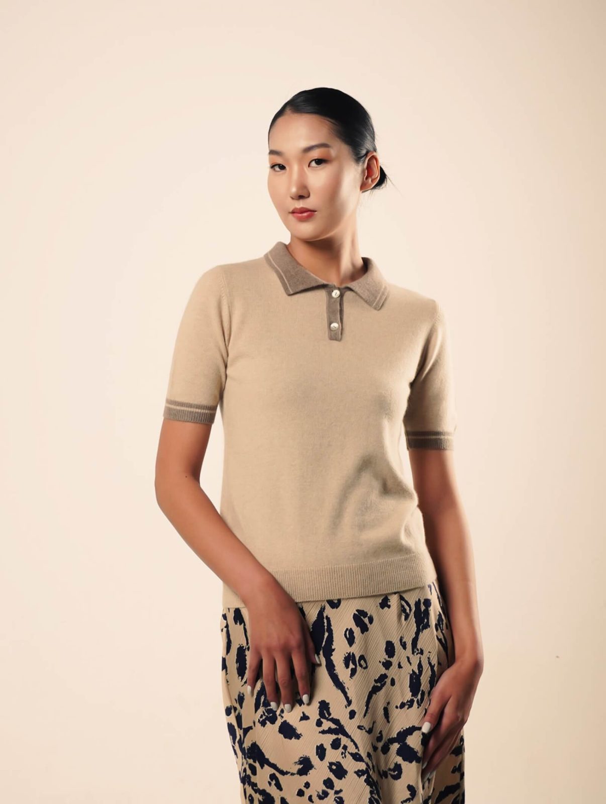 Striped 100% Mongolian cashmere t-shirt | Avant Cashmere