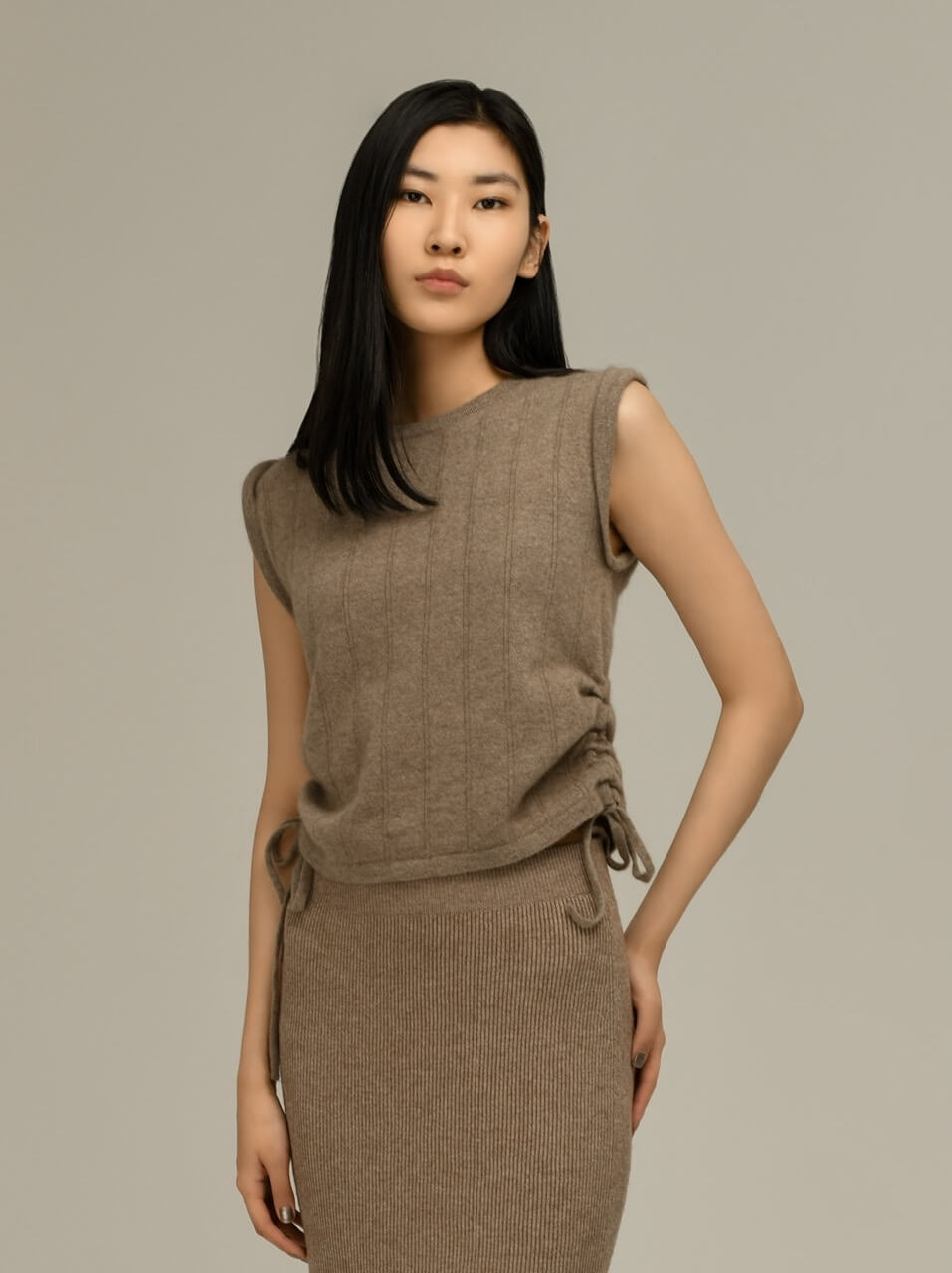 Striped 100% Mongolian cashmere for women - front view | Avant Cashmere