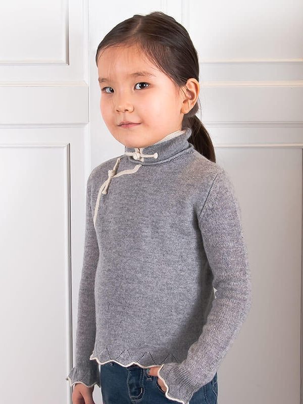 Girls traditional sweater - Image 4