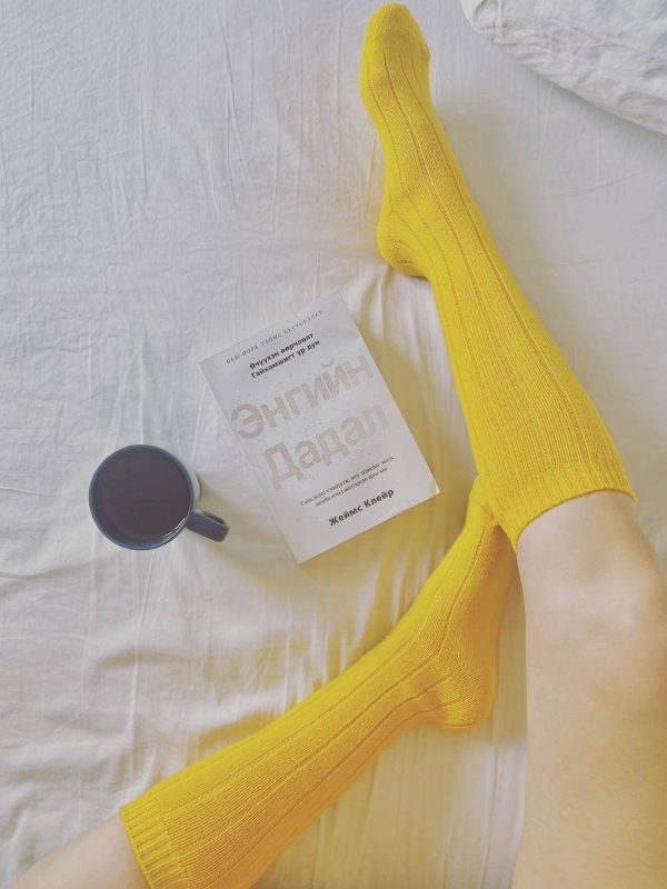 Wool blend socks for women - front view | Avant Cashmere