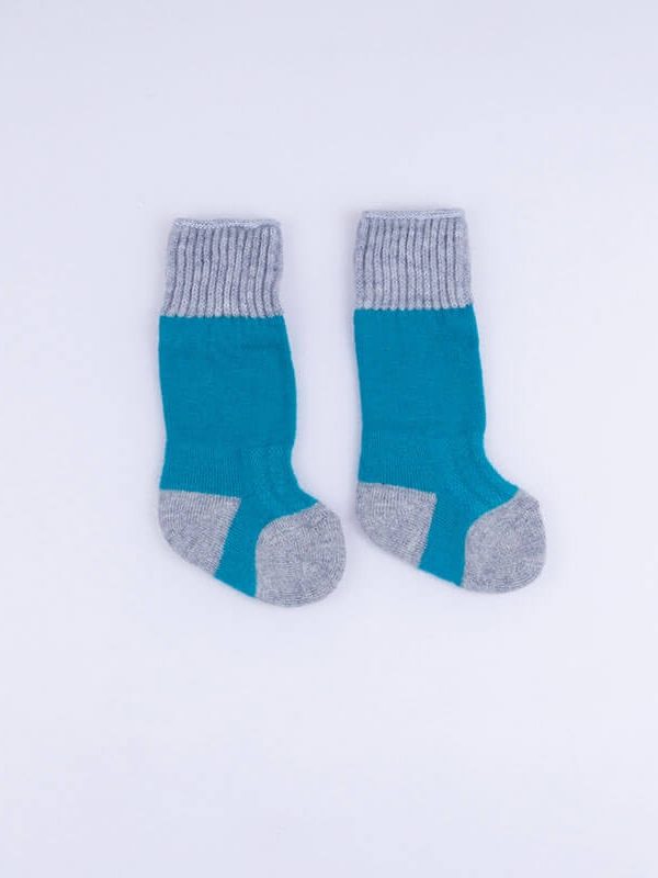 Wool blend socks - lifestyle | Avant Cashmere
