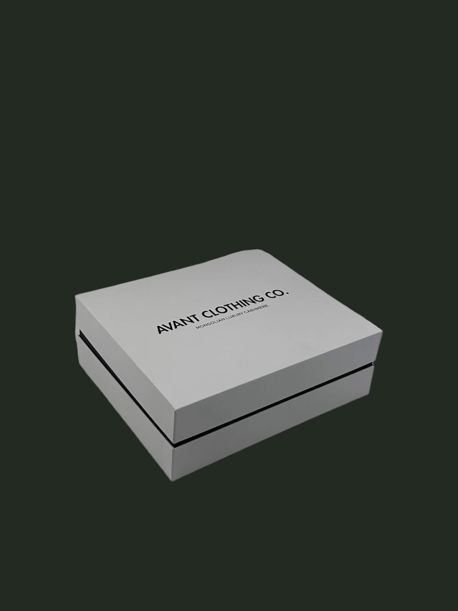 Cashmere blend gift box for kids - back view | Avant Cashmere