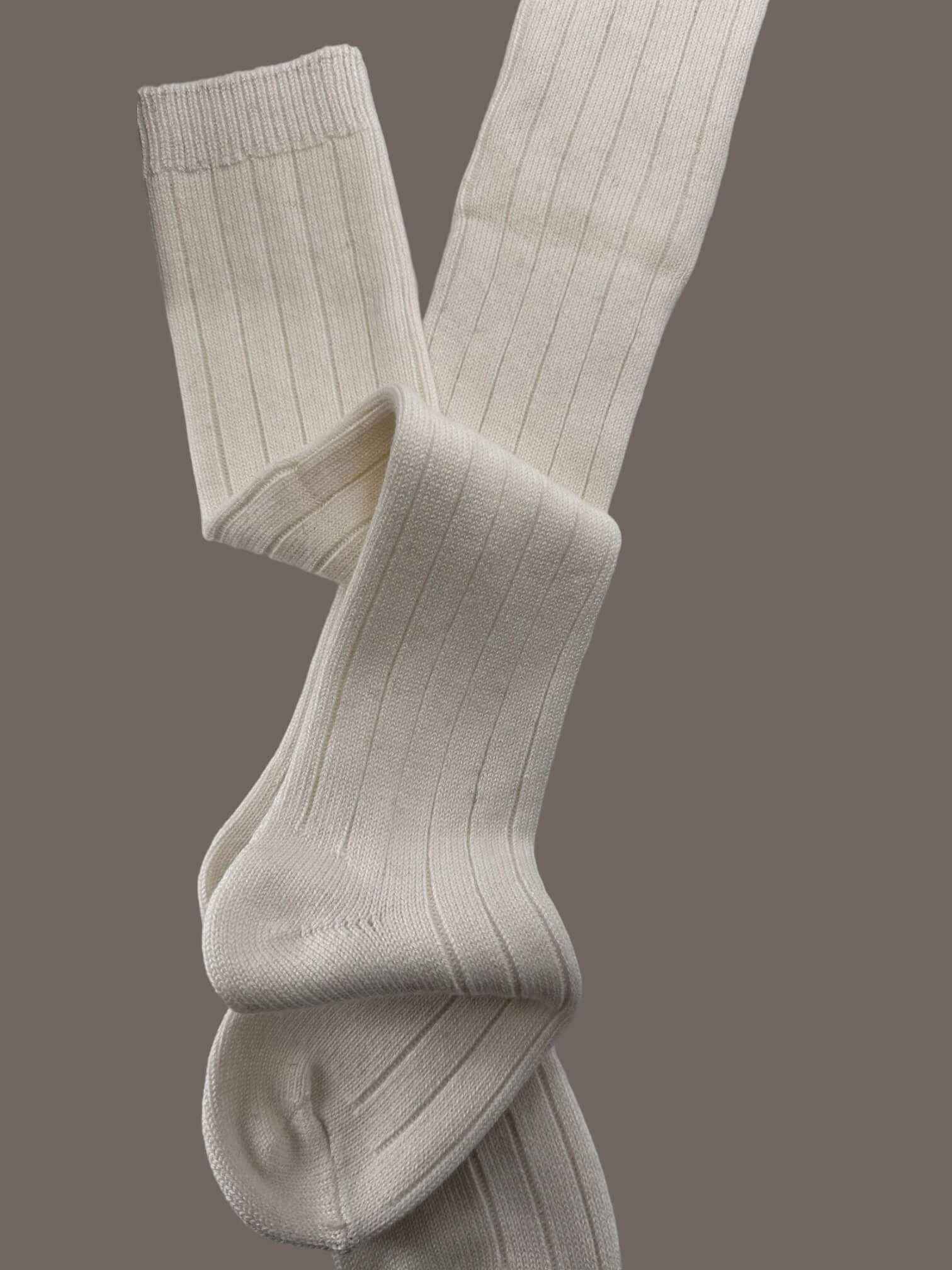 Wool blend socks - detail view | Avant Cashmere