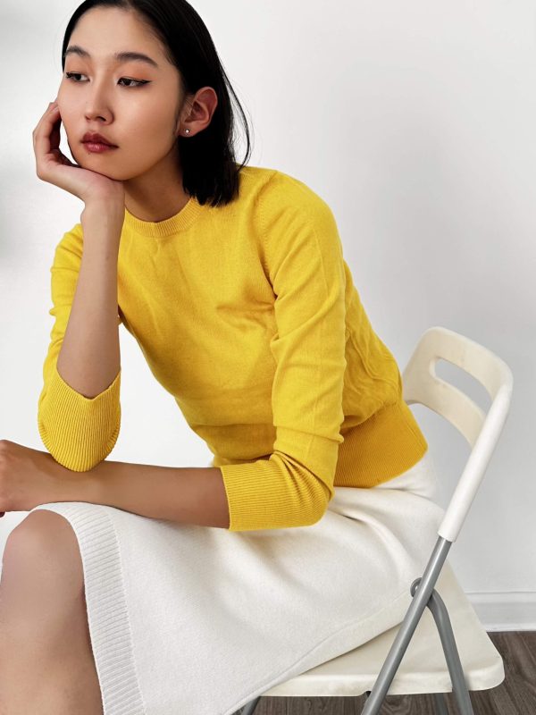 Pastel wool blend for women - back view | Avant Cashmere
