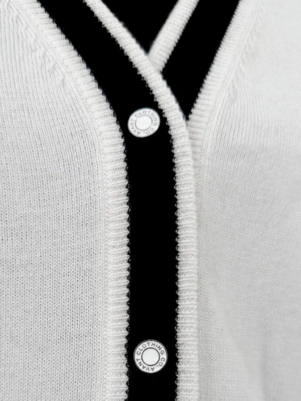 Pastel wool blend for women - back view | Avant Cashmere