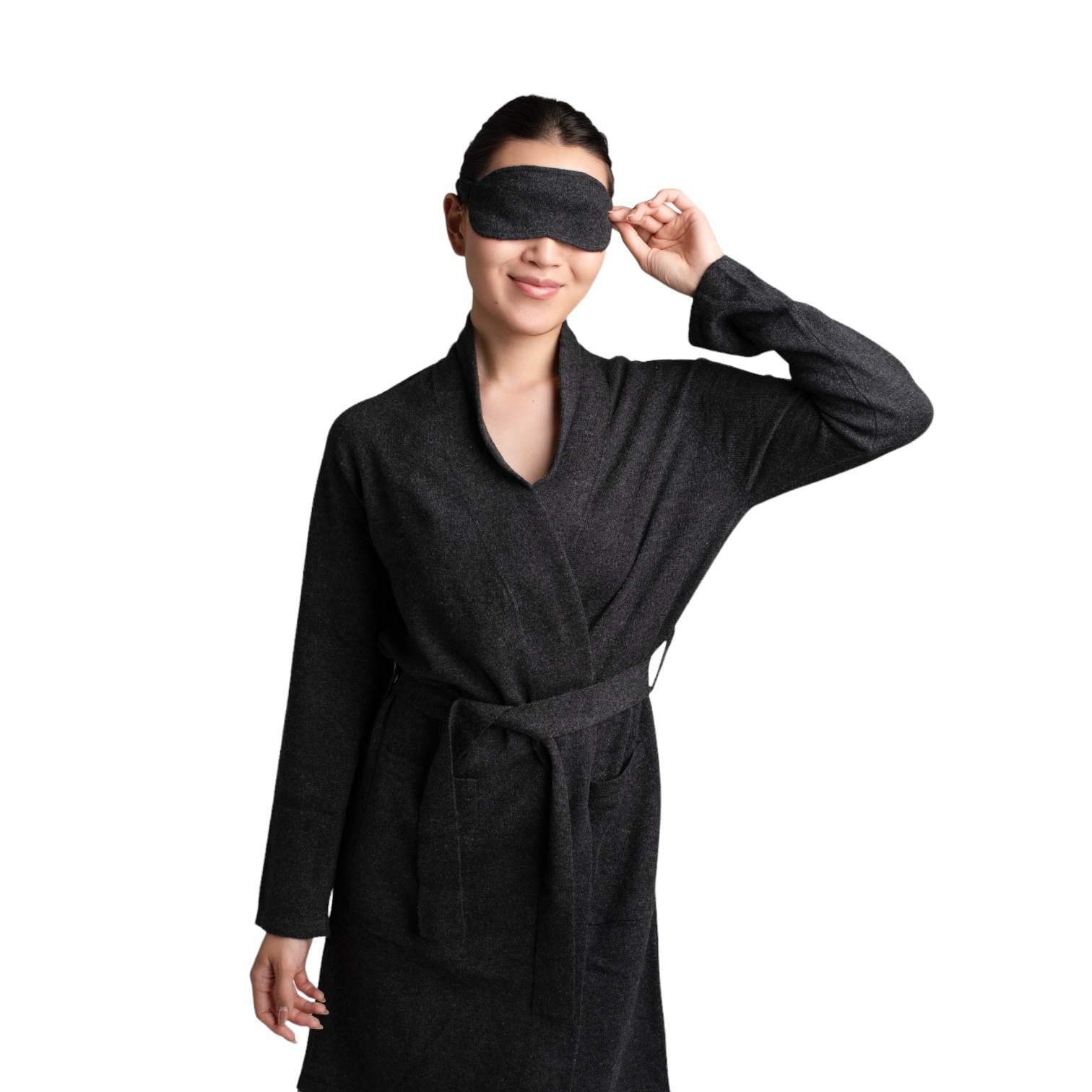 100% Mongolian cashmere for women - side view | Avant Cashmere