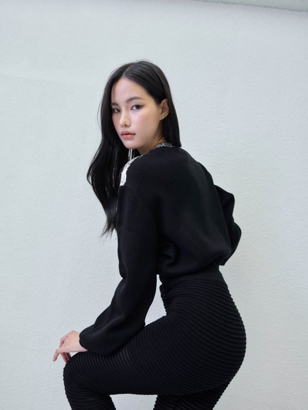 Black shirt /foil detail/ - Image 4