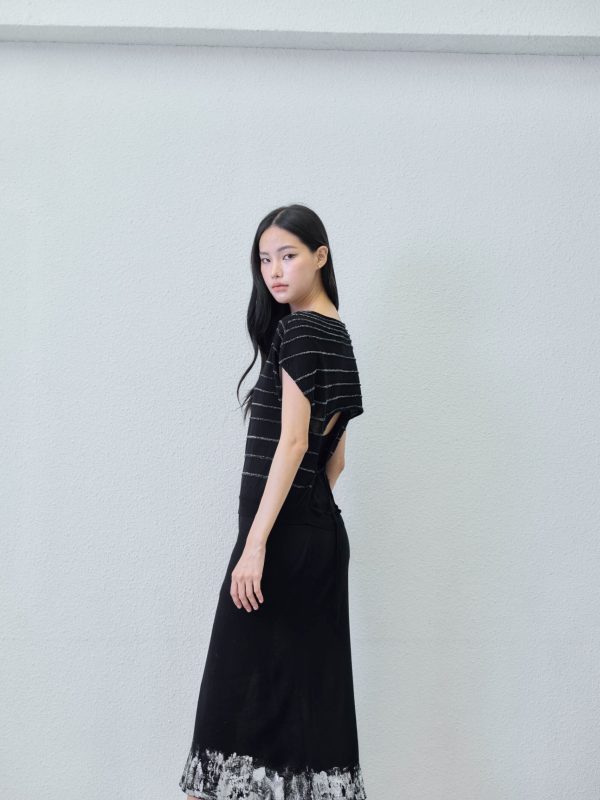Black vest (shimmer) - detail view | Avant Cashmere