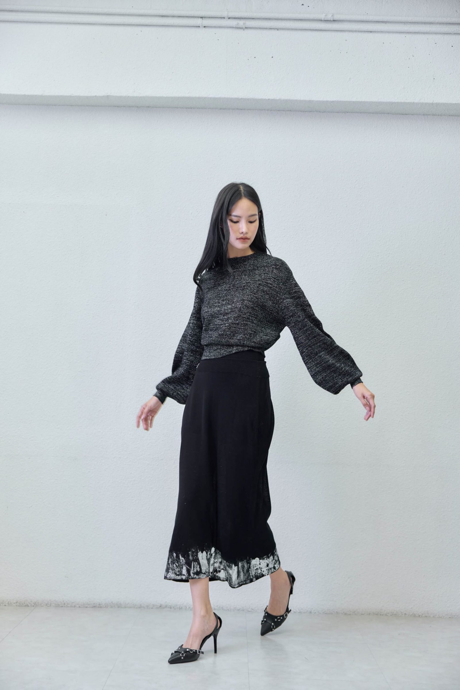 Hourglass skirt - detail view | Avant Cashmere