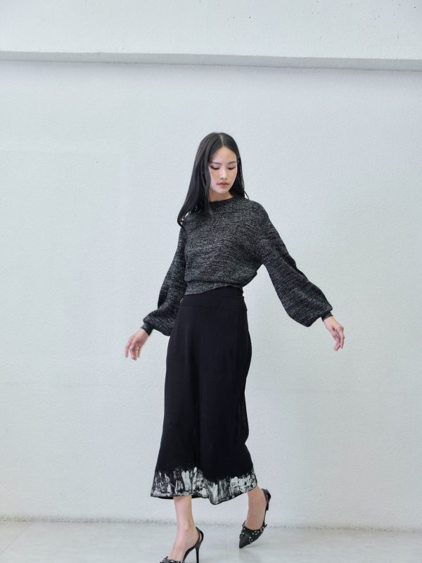 Hourglass skirt - detail view | Avant Cashmere