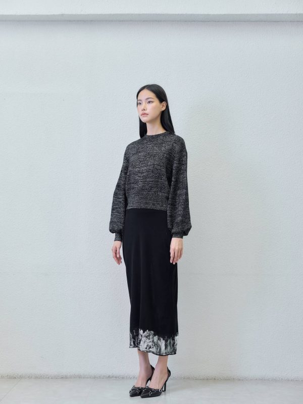 Hourglass skirt - front view | Avant Cashmere