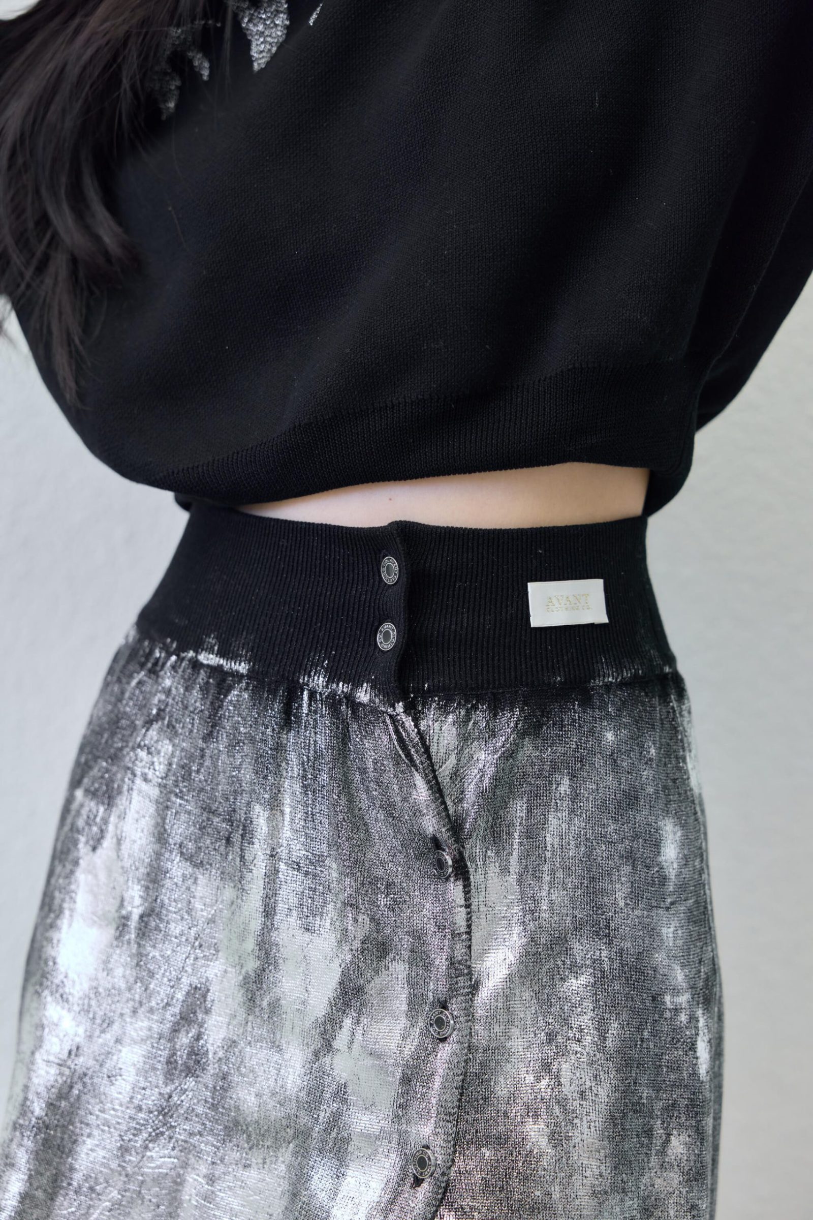 Mini skirt / full foil / - side view | Avant Cashmere