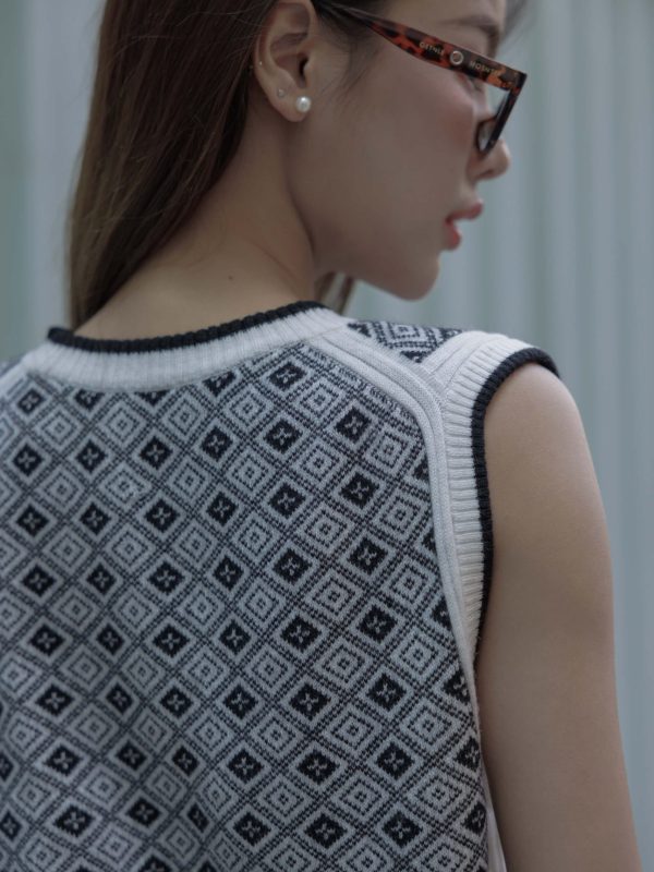 Jacquard wool blend for women - detail view | Avant Cashmere