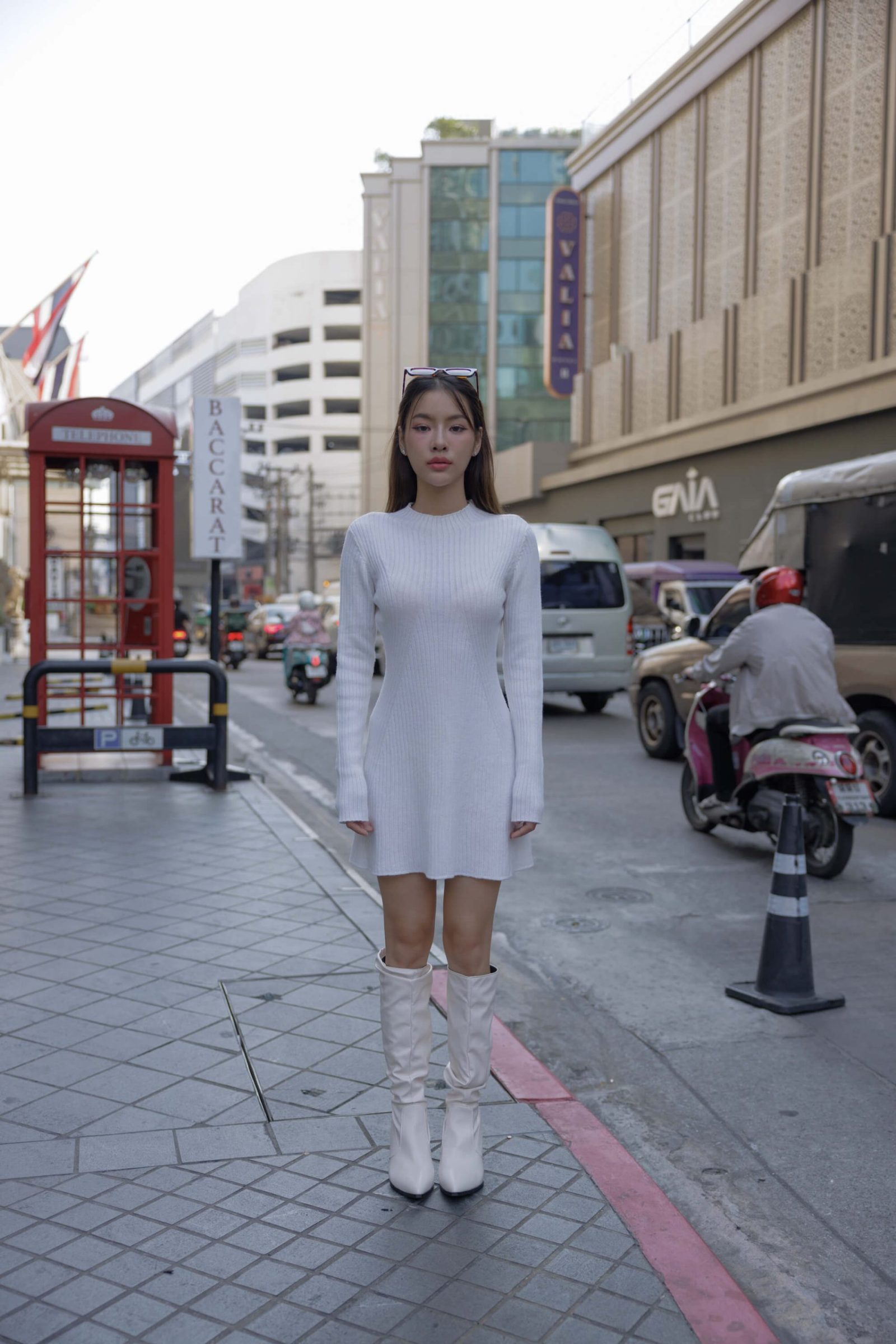 Wool blend dress for women - styled look | Avant Cashmere