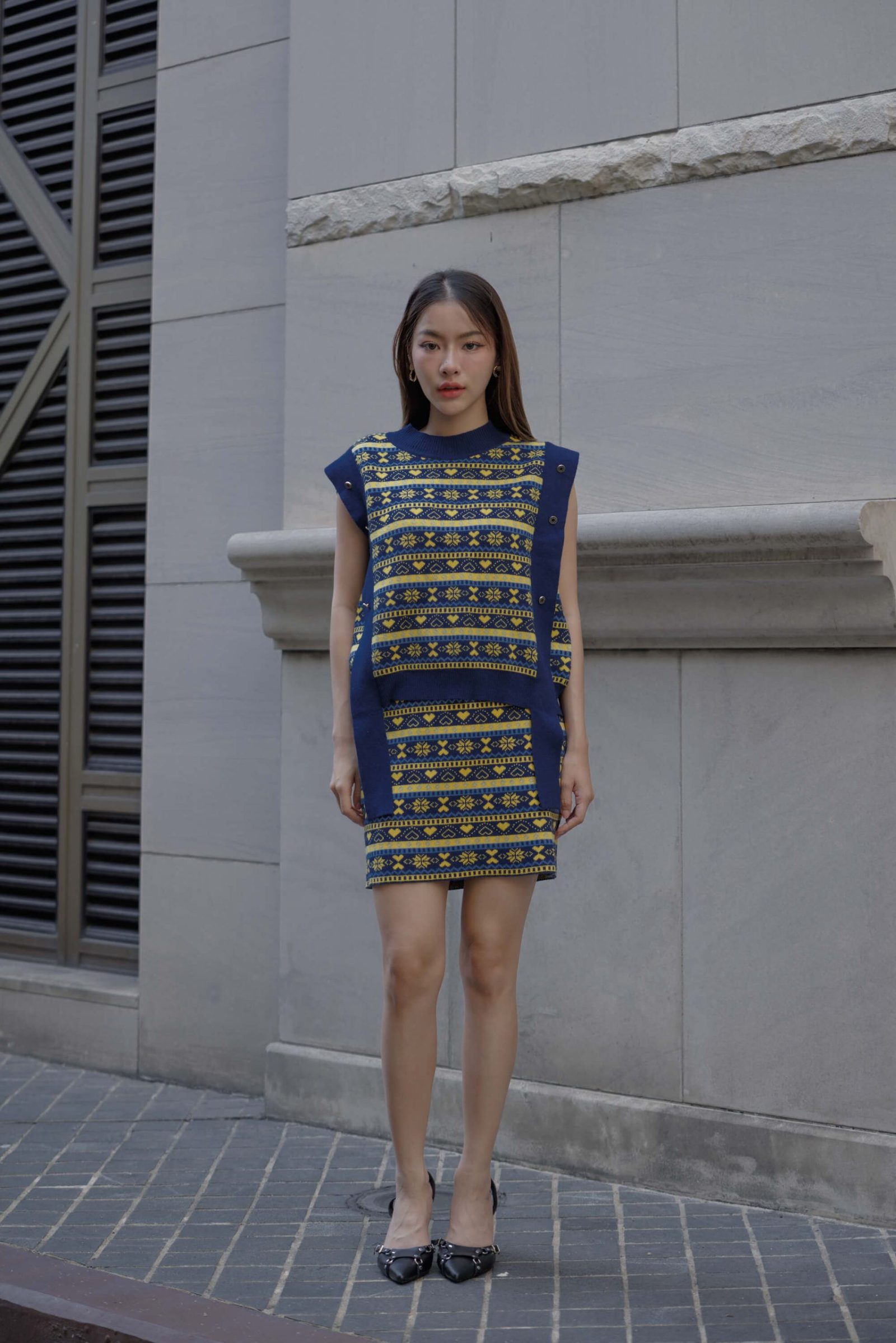 Jacquard wool blend for women - front view | Avant Cashmere