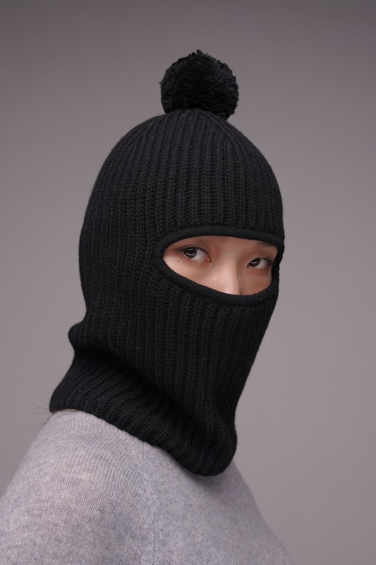 100% Mongolian cashmere balaclava for women - front view | Avant Cashmere