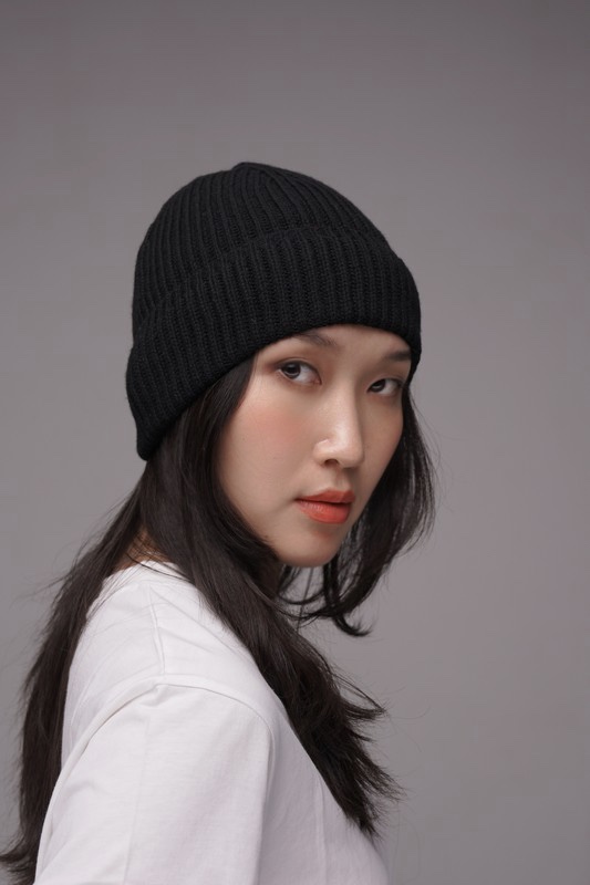 Striped wool blend hat for women - front view | Avant Cashmere