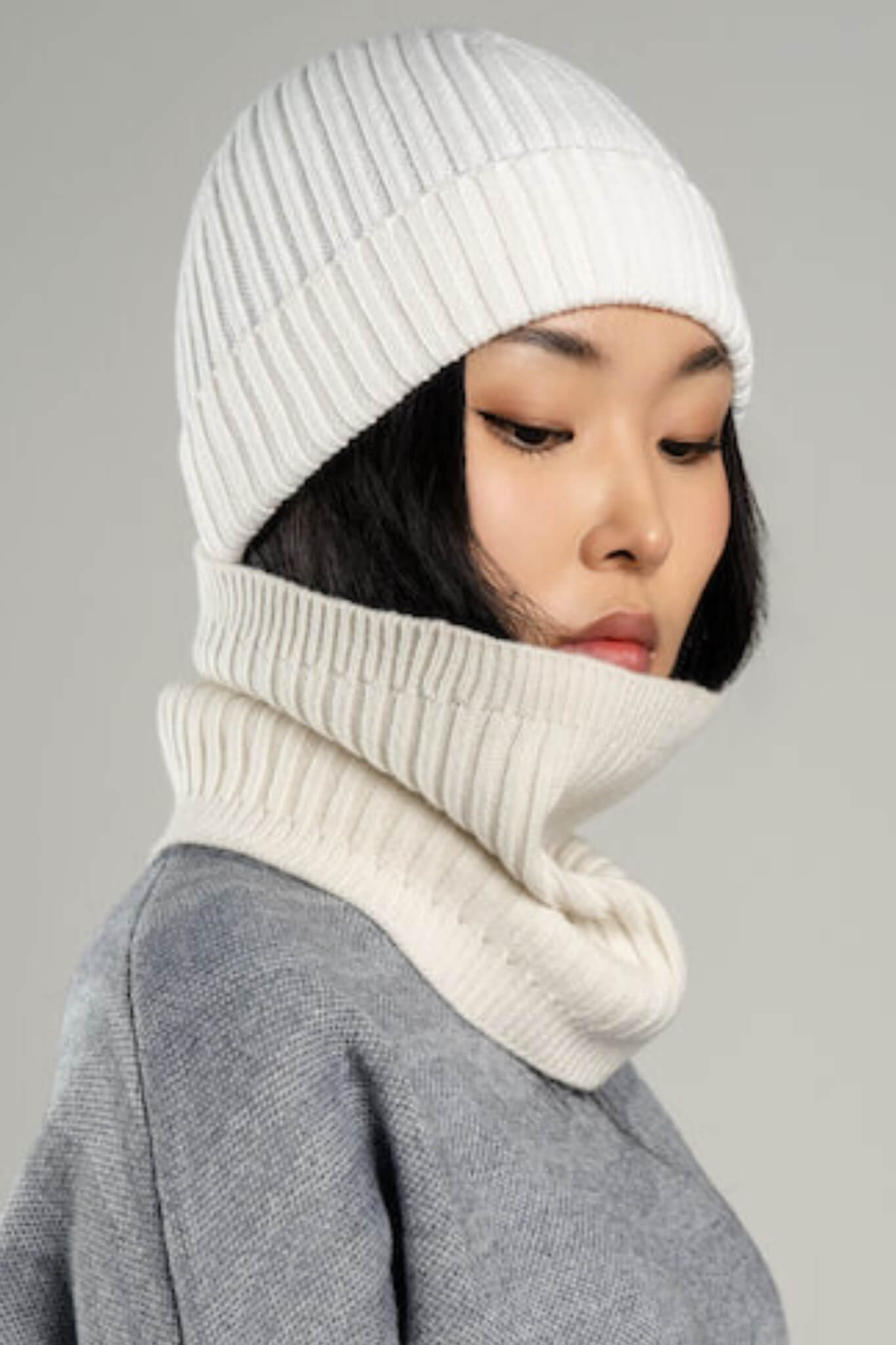 Wool blend scarf for women - flat lay | Avant Cashmere