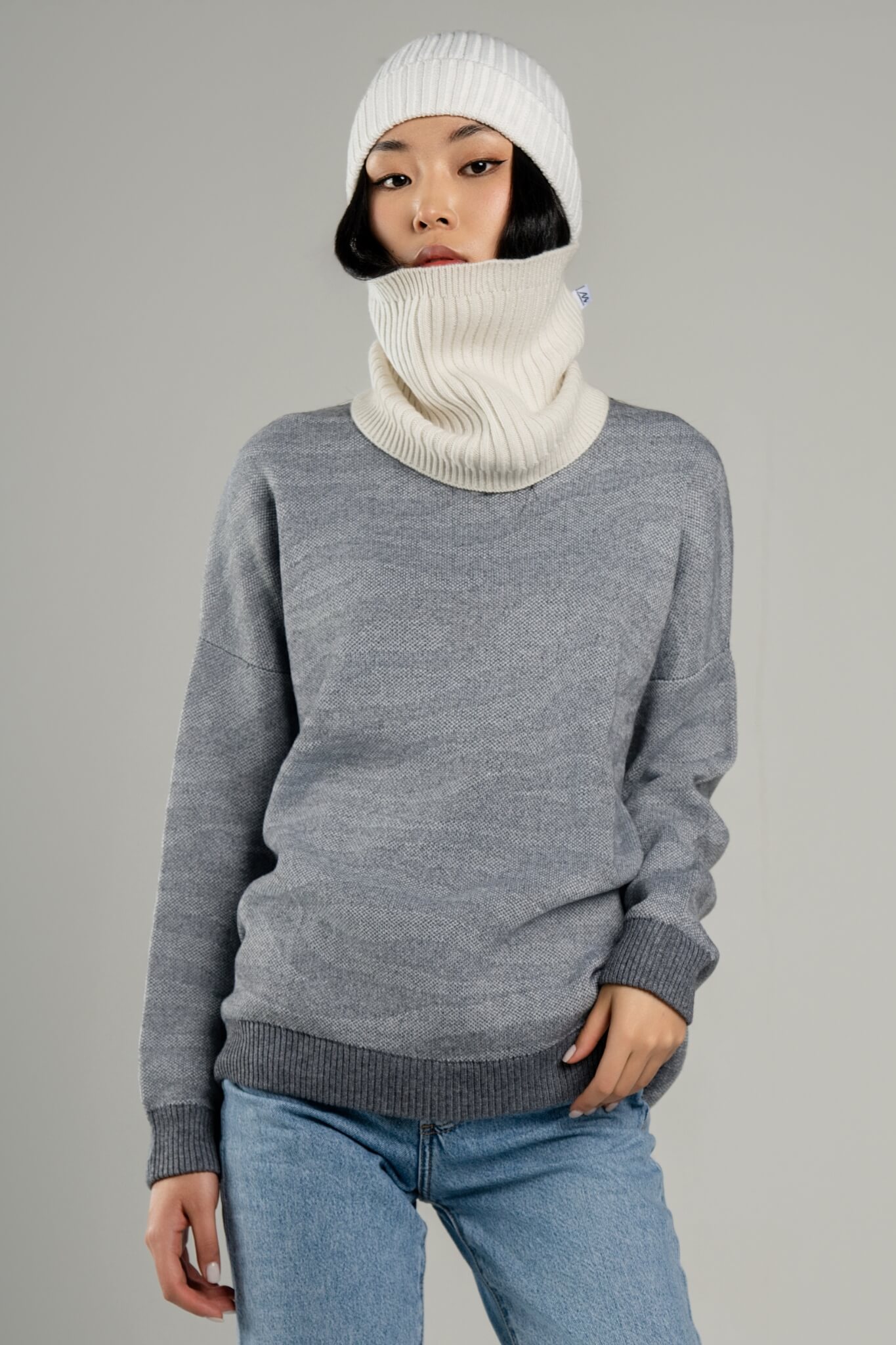 Jacquard wool blend top for women - lifestyle | Avant Cashmere