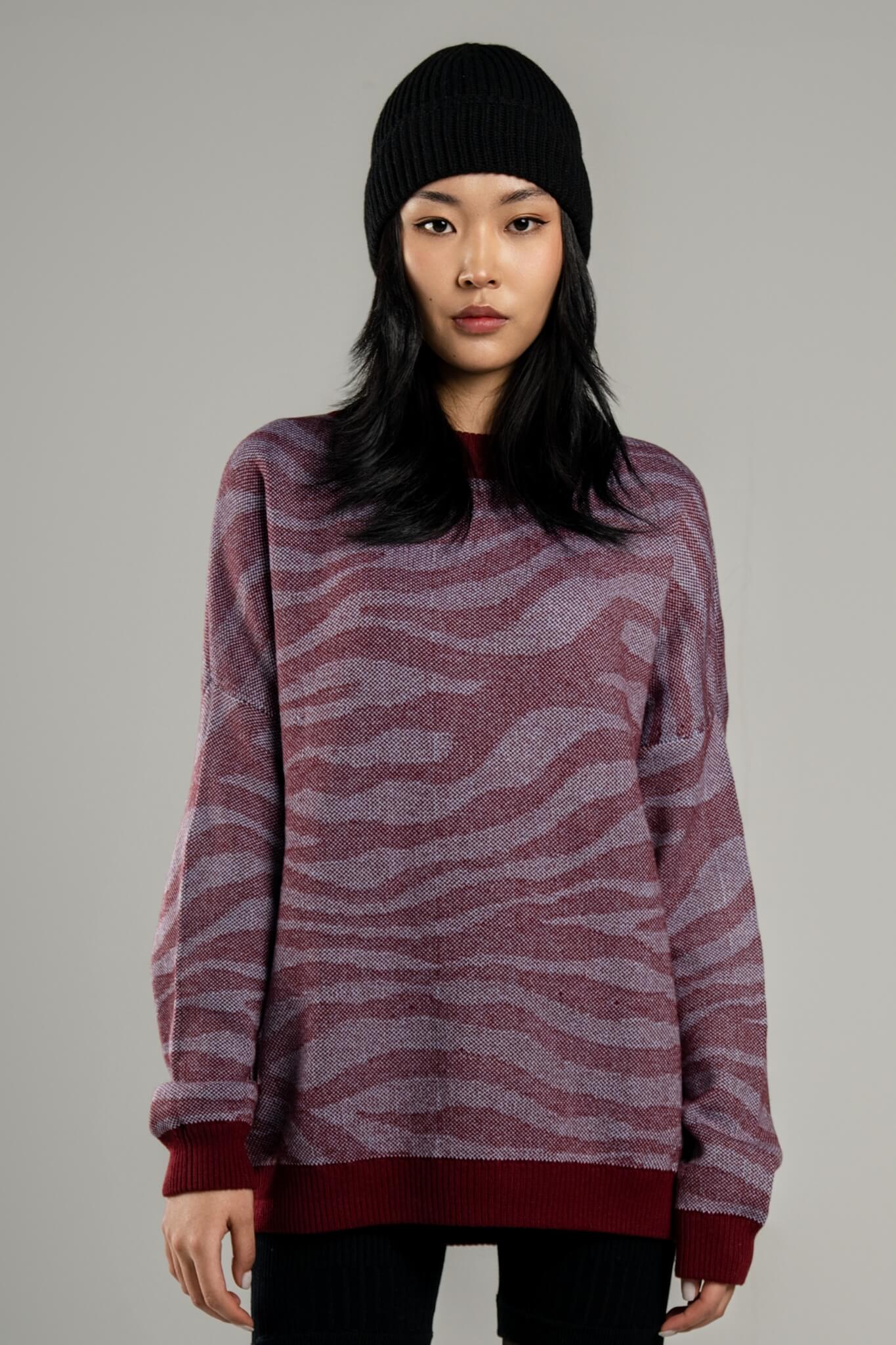 Jacquard wool blend top for women - close-up texture | Avant Cashmere