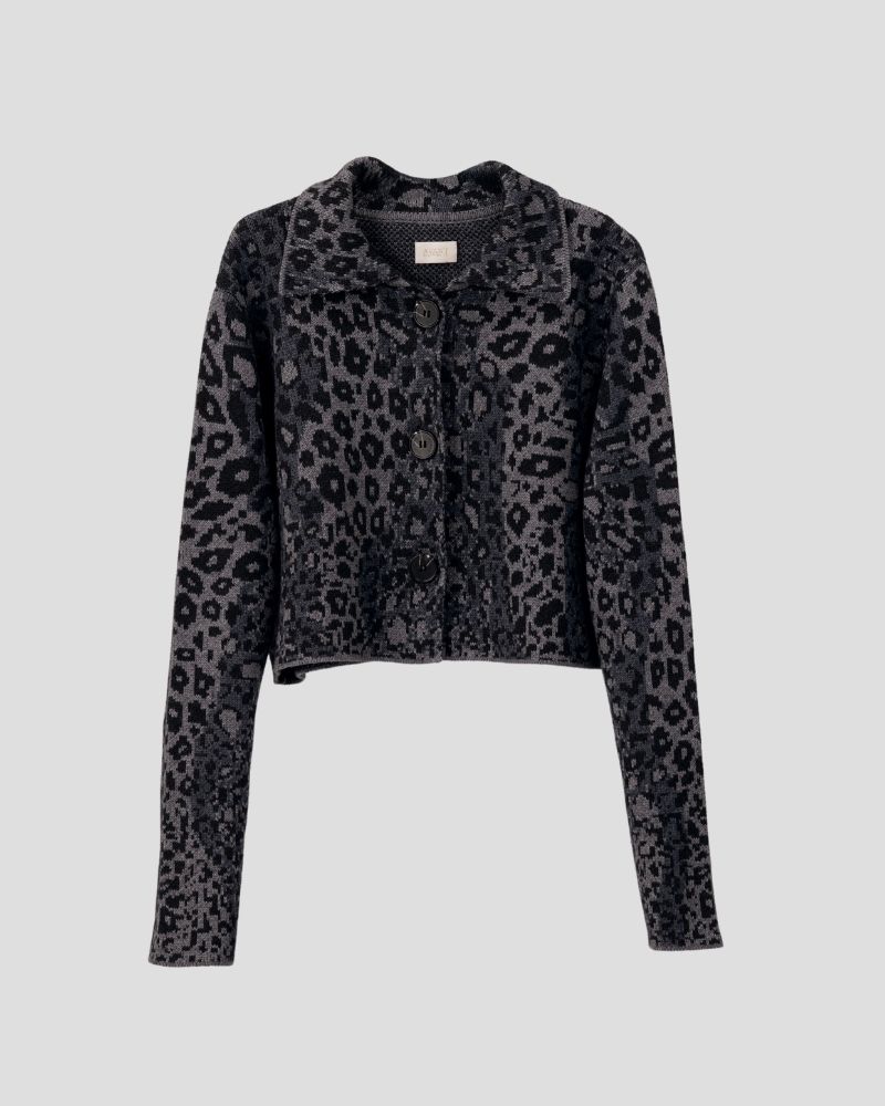 Leopard pattern wool blend cardigan for women - side view | Avant Cashmere