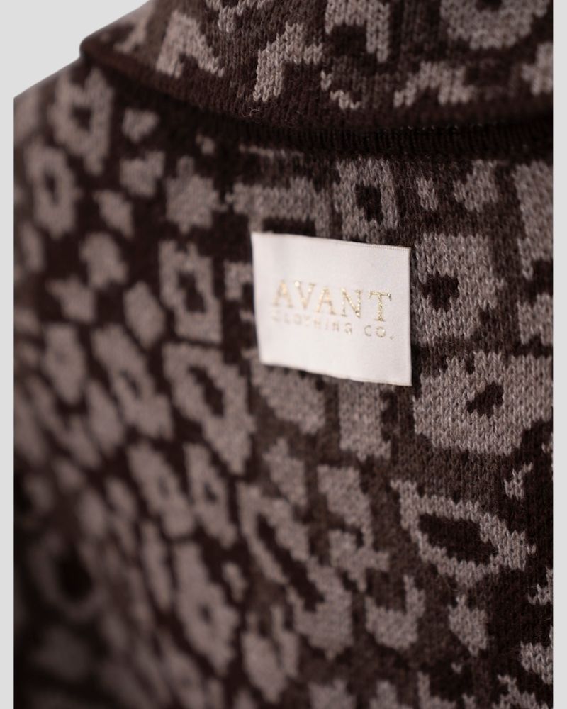 Leopard pattern wool blend cardigan for women - close-up texture | Avant Cashmere