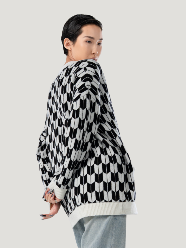 Jacquard wool blend cardigan for women - back view | Avant Cashmere