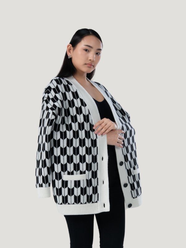 Jacquard wool blend cardigan for women - detail view | Avant Cashmere