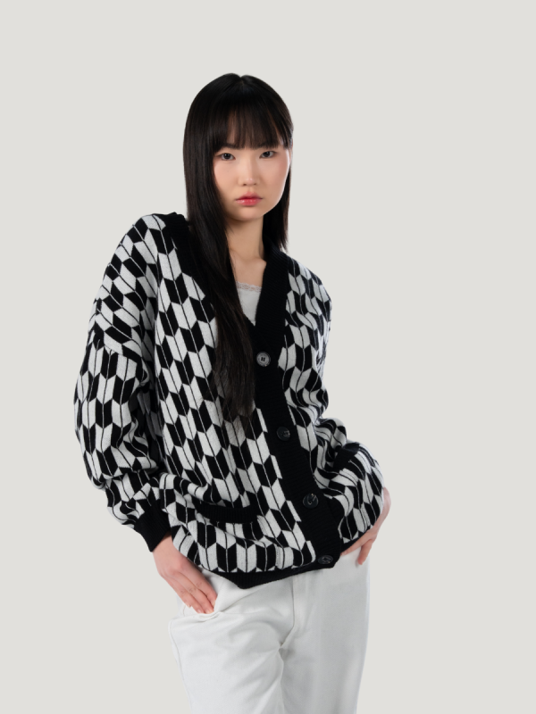 Jacquard wool blend cardigan for women - side view | Avant Cashmere